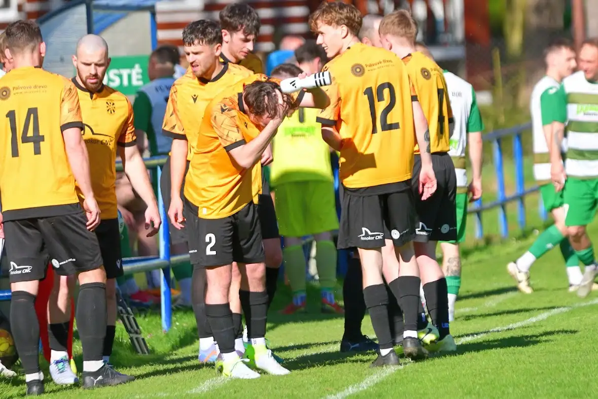 A - Bodová šňůra skončila porážkou v derby proti Novému Boru!