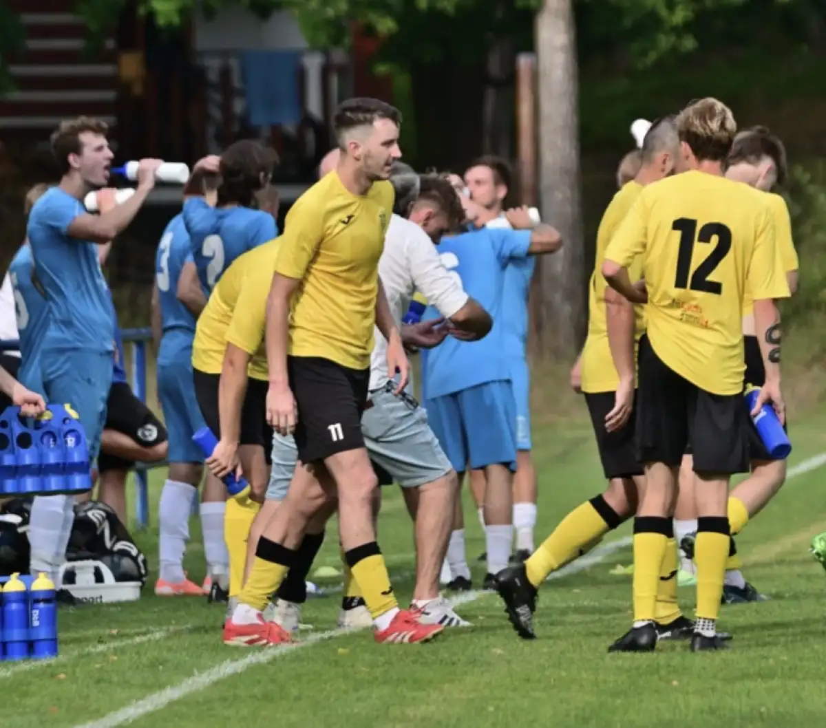 A - Skvělý první poločas vystřídal kolaps ve druhé půli. Úvodní duel jara body nepřinesl!